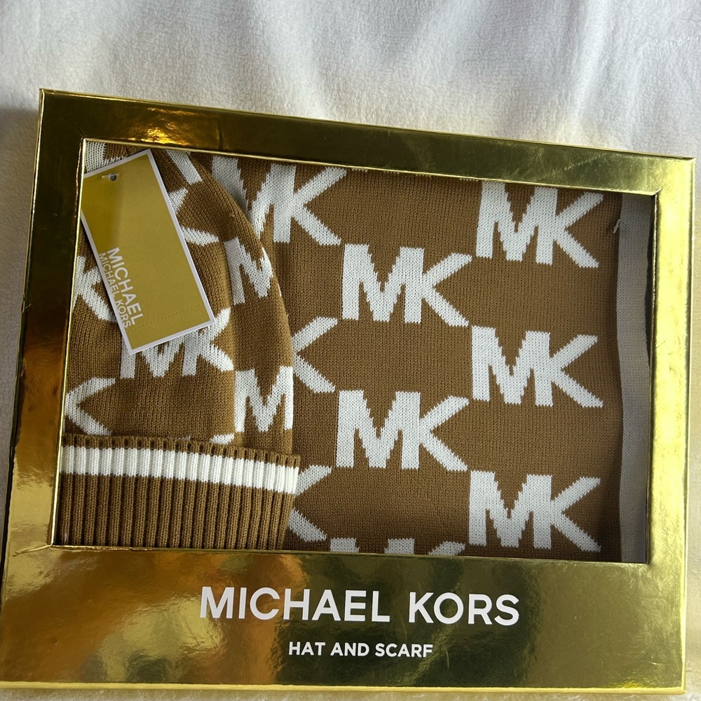 Michael Kors Brown and White Scarf and Hat Set